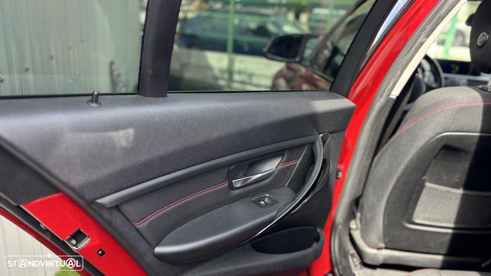 BMW 328 i Touring Aut. Sport Line - 5