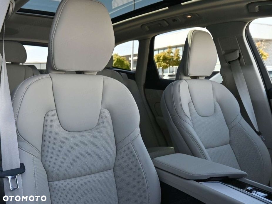 Volvo ES90 - 15