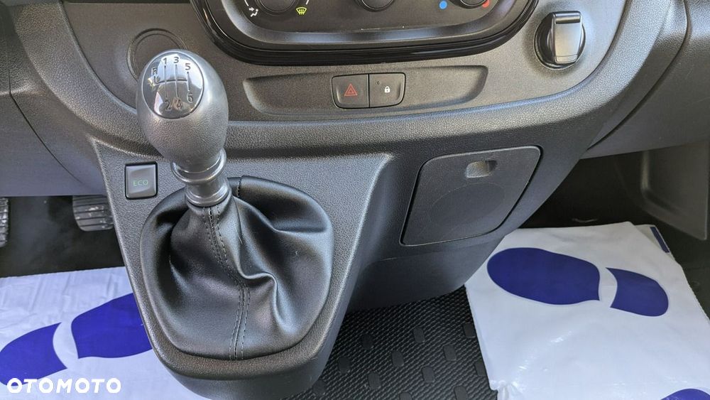 Opel Vivaro - 22