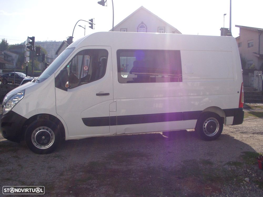 Renault Master 2.3 DCI L2H2 130cv **7 Lugares** - 3