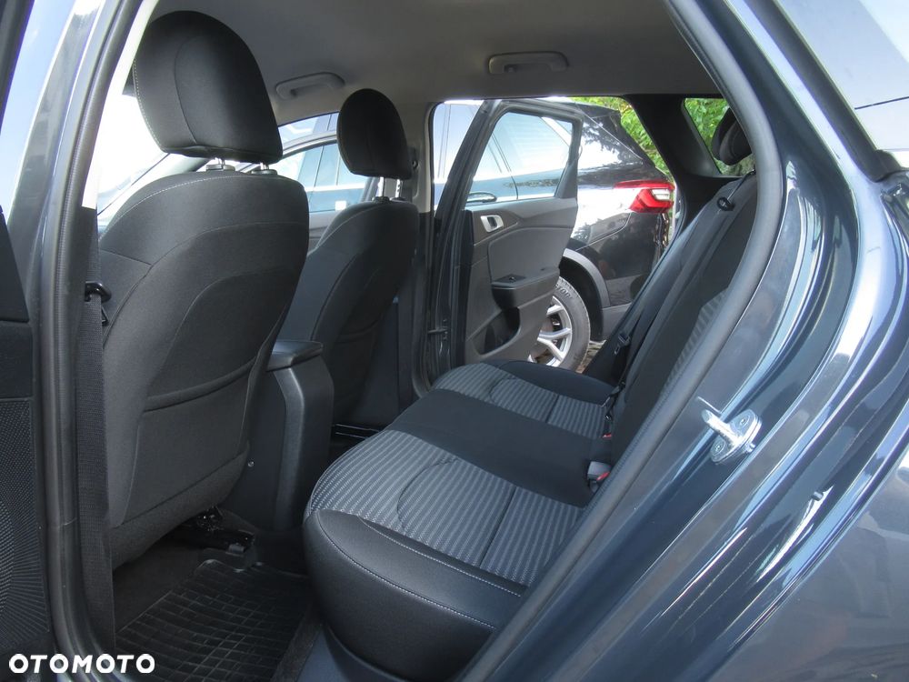 Kia Ceed 1.5 T-GDI M - 7