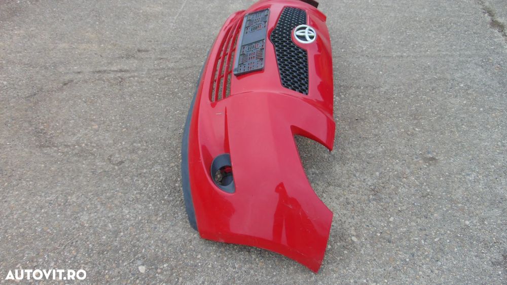Bara fata Toyota Yaris 2005-2011 cu defecte - 2