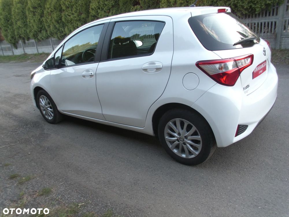 Toyota Yaris 1.5 Premium - 12