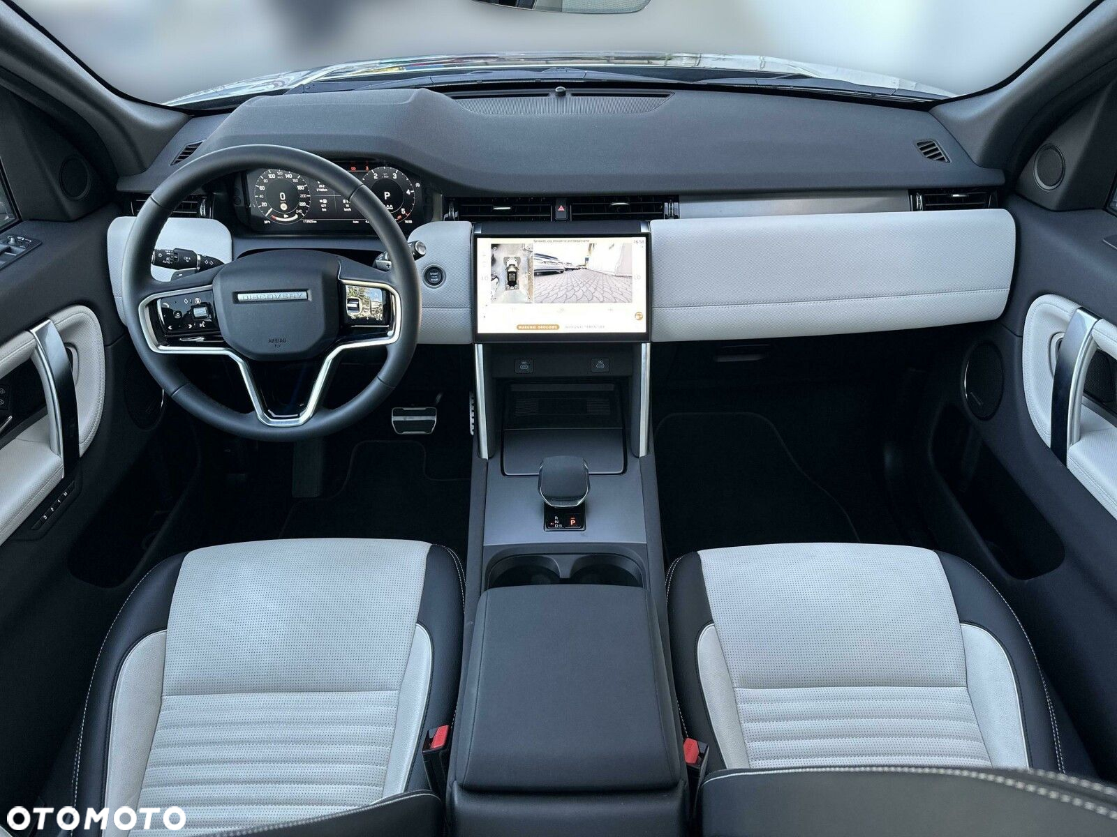 Land Rover Discovery Sport - 11