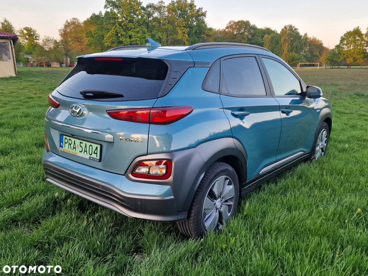 Hyundai Kona EV Premium - 6