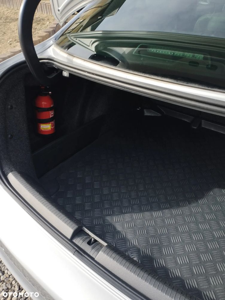 Volkswagen Jetta 1.4 TSI Highline CityLine - 12