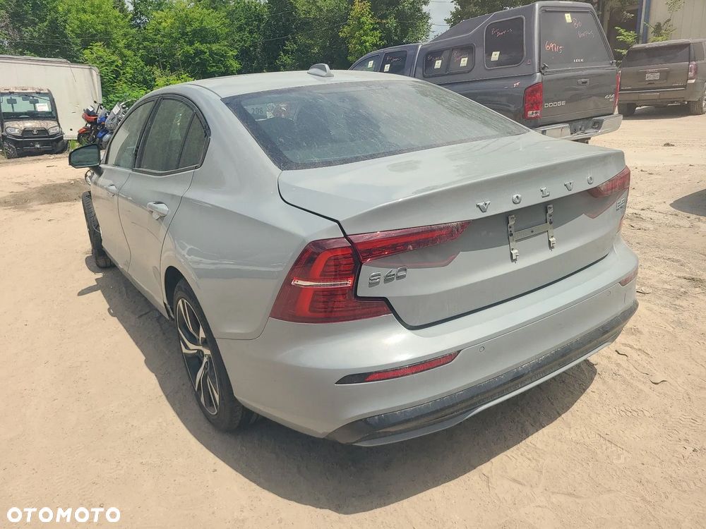 Volvo S60 - 1