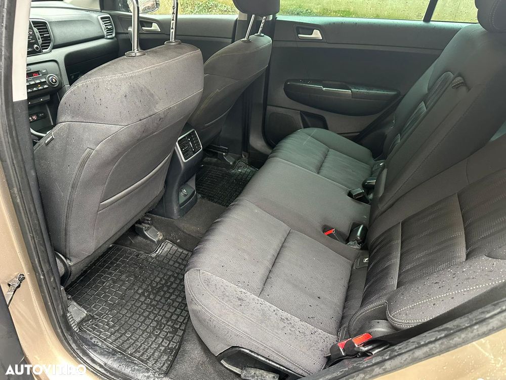 Kia Sportage 1.6 GDI 6MT 4x2 Classic - 13