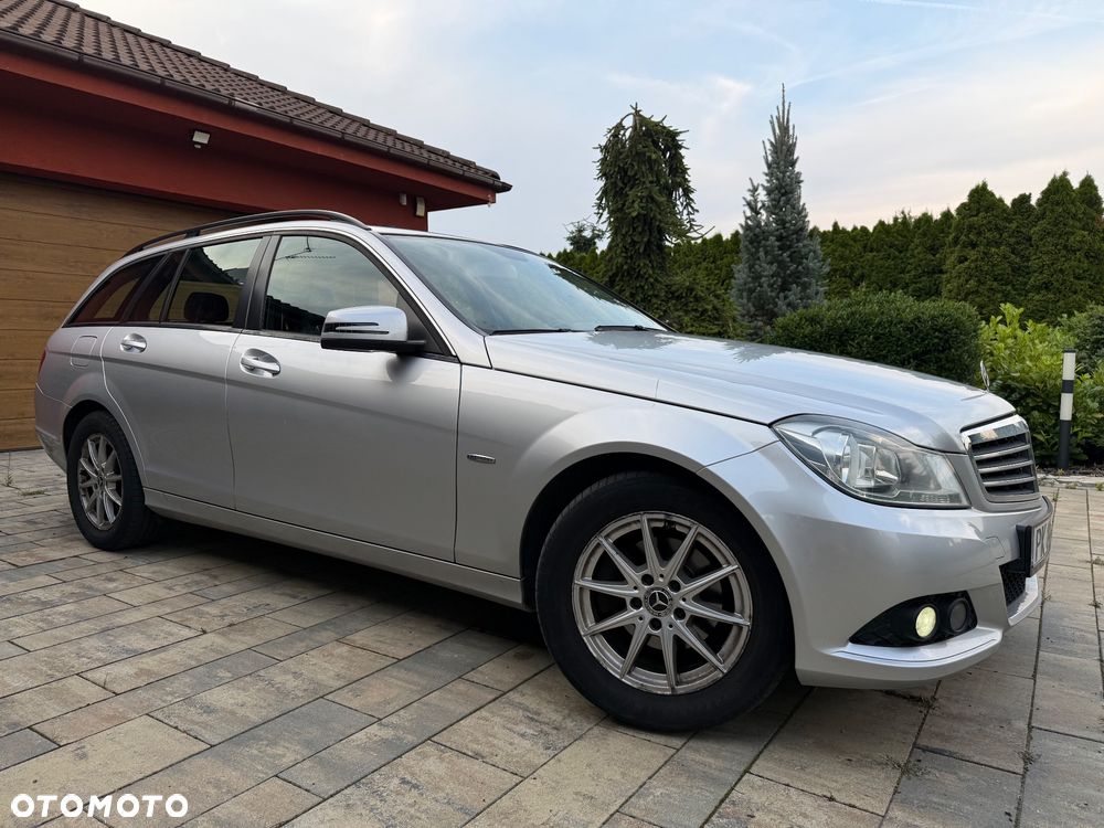 Mercedes-Benz C-Class 2012 photo 4