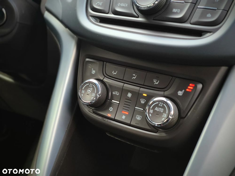 Opel Zafira 1.4 Turbo Innovation - 16