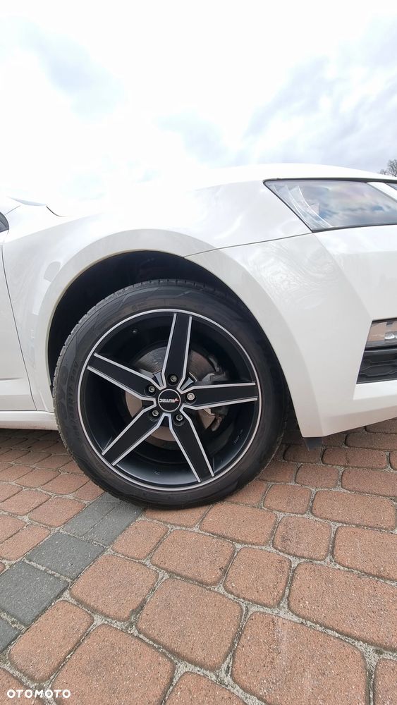 Skoda Octavia 1.6 TDI Ambition - 10