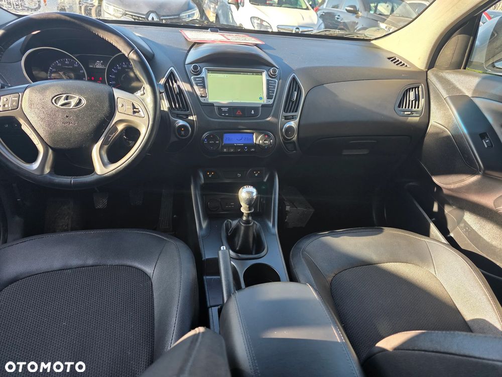 Hyundai ix35 blue 1.6 2WD Finale Gold - 13