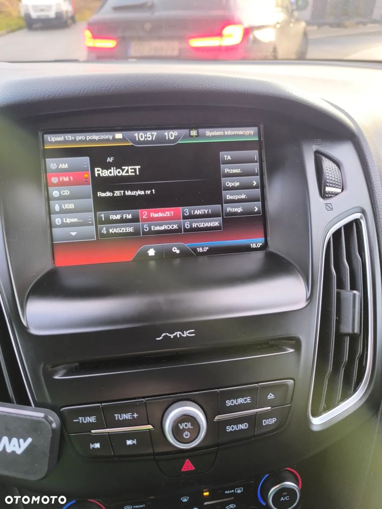 Ford Focus SW 1.5 EcoBoost S&S ST-LINE - 14