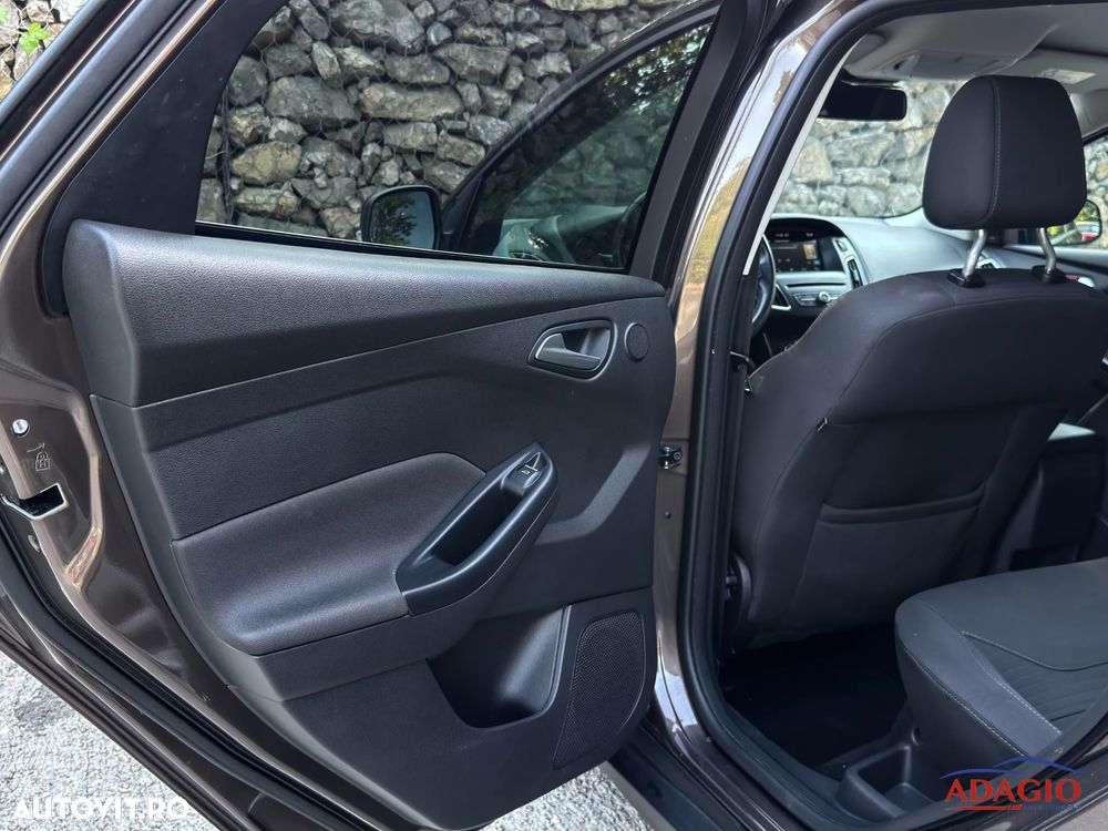 Ford Focus 1.0 EcoBoost Titanium Business - 20