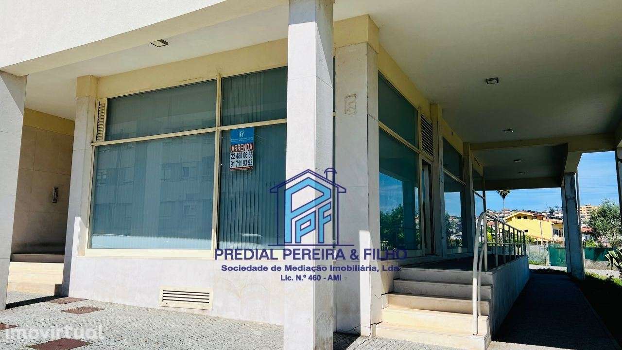 Escritório em estabelecimento / Baguim (Rio Tinto) / Próx. à CP e M... - Grande imagem: 2/26