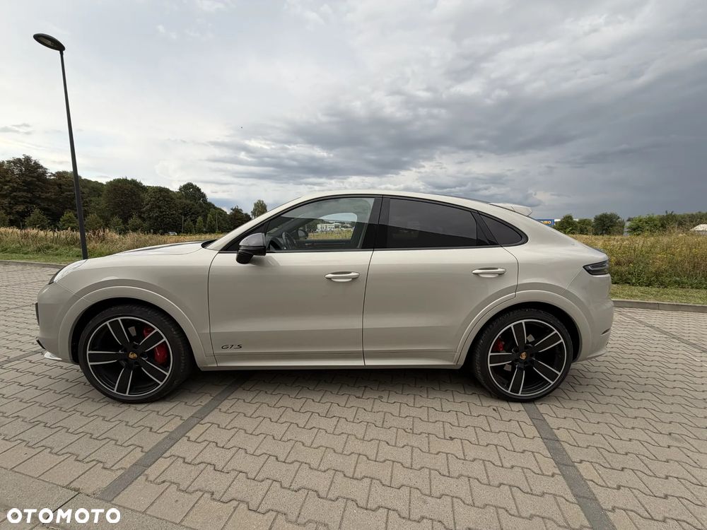 Porsche Cayenne GTS - 2