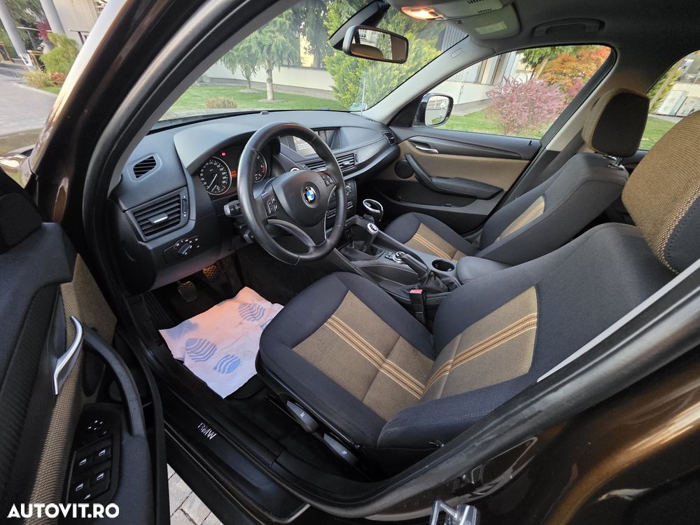 BMW X1 sDrive18d Sport Line - 8