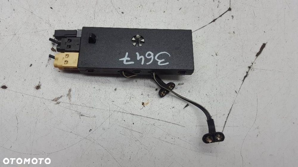 WZMACNIACZ ANTENOWY VOLVO S80 II V70 31260856 - 4