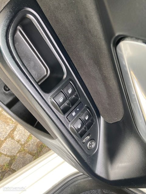 Fiat Tipo 1.3 M-Jet Easy - 26