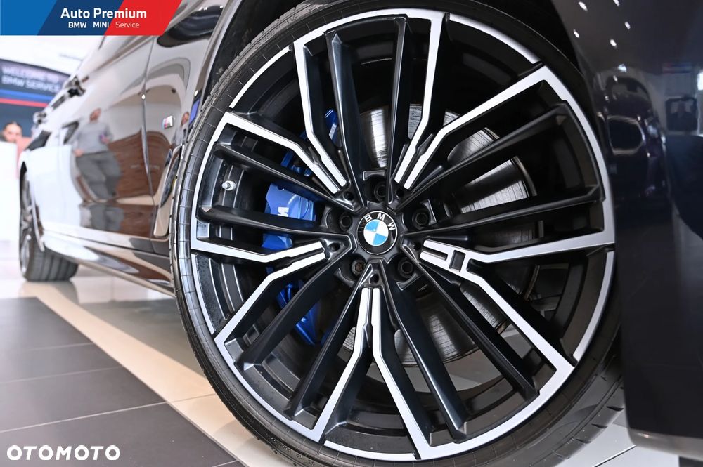 BMW Seria 5 540i xDrive - 22