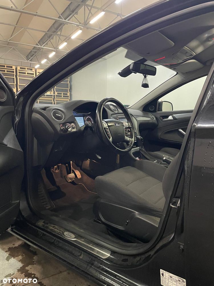 Ford Mondeo 2.0 T Titanium - 25