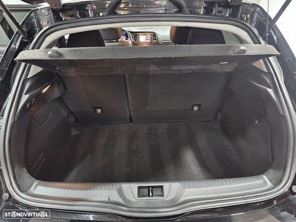 Renault Mégane 1.5 Blue dCi Intens - 22