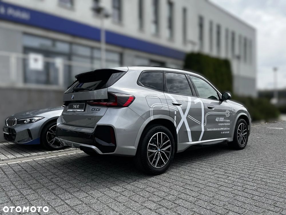 BMW iX1 eDrive20 66.5kWh M Sport Edition - 14