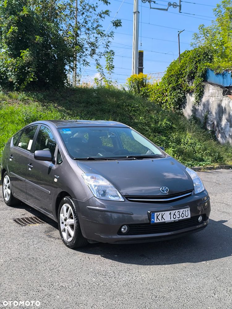 Toyota Prius 1.5 VVT-i Sol - 2