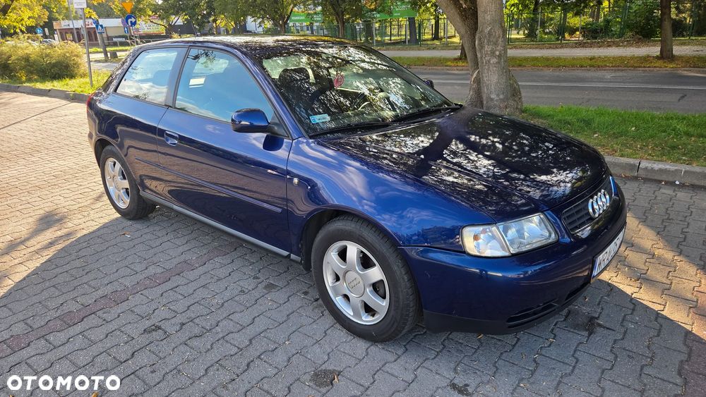 Audi A3 3-drzwiowe 1.6 Ambition - 2