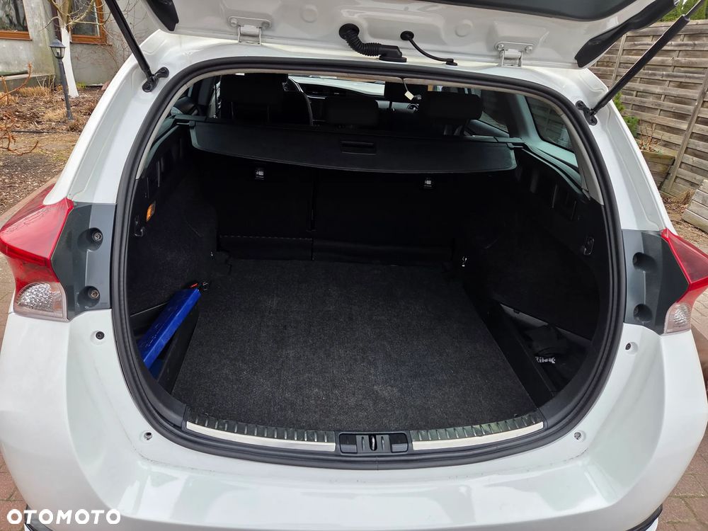 Toyota Auris 1.6 Prestige - 6