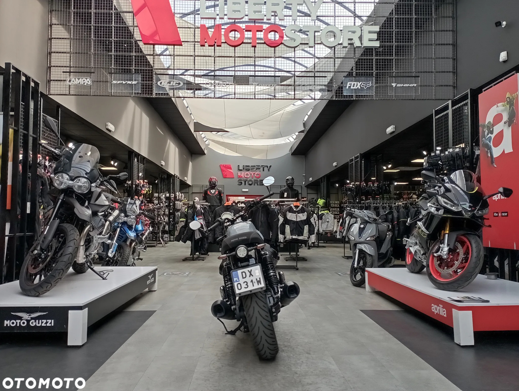 Moto Guzzi V7 - 4
