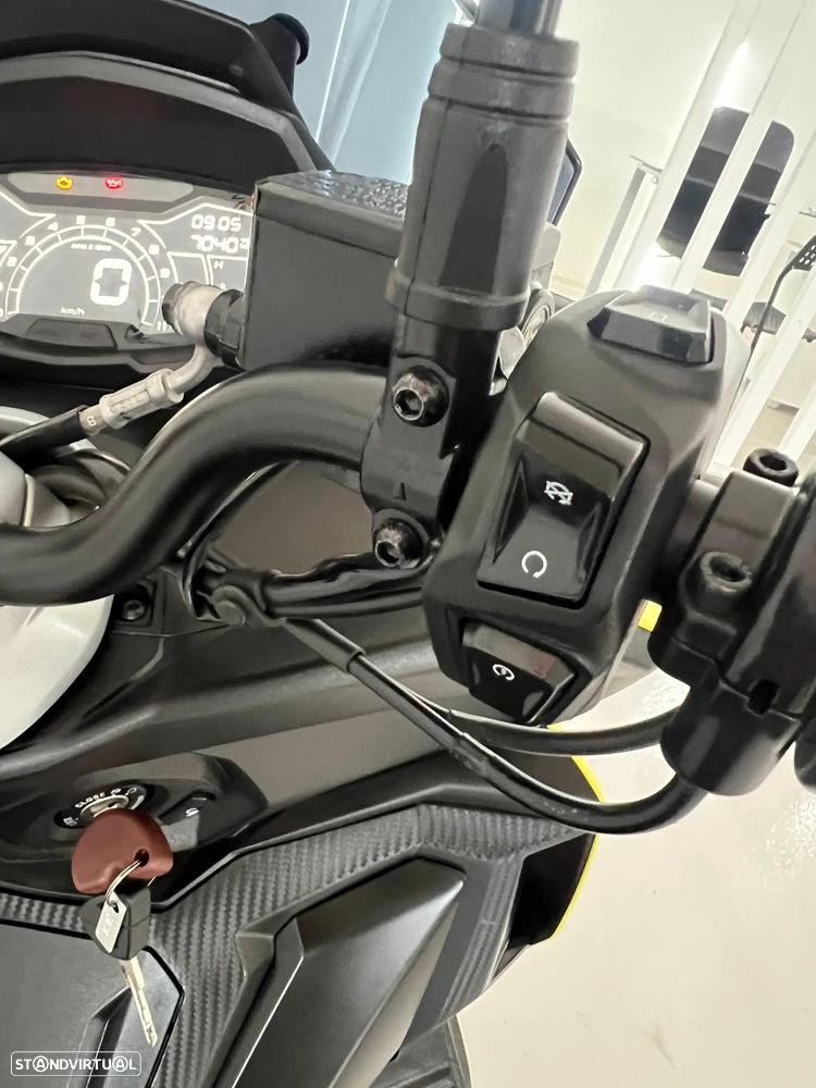 Aprilia SR GT 125 - 6
