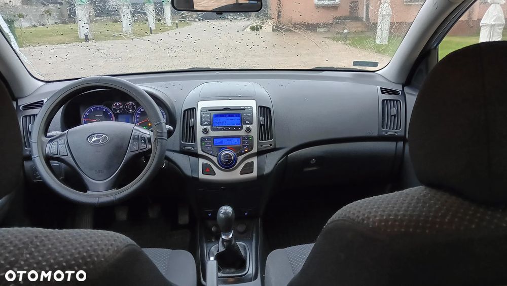 Hyundai i30 1.6 Comfort - 9