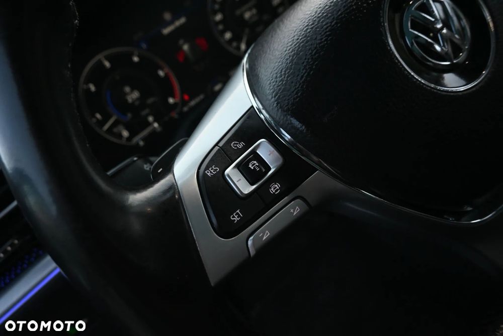 Volkswagen Touareg - 35