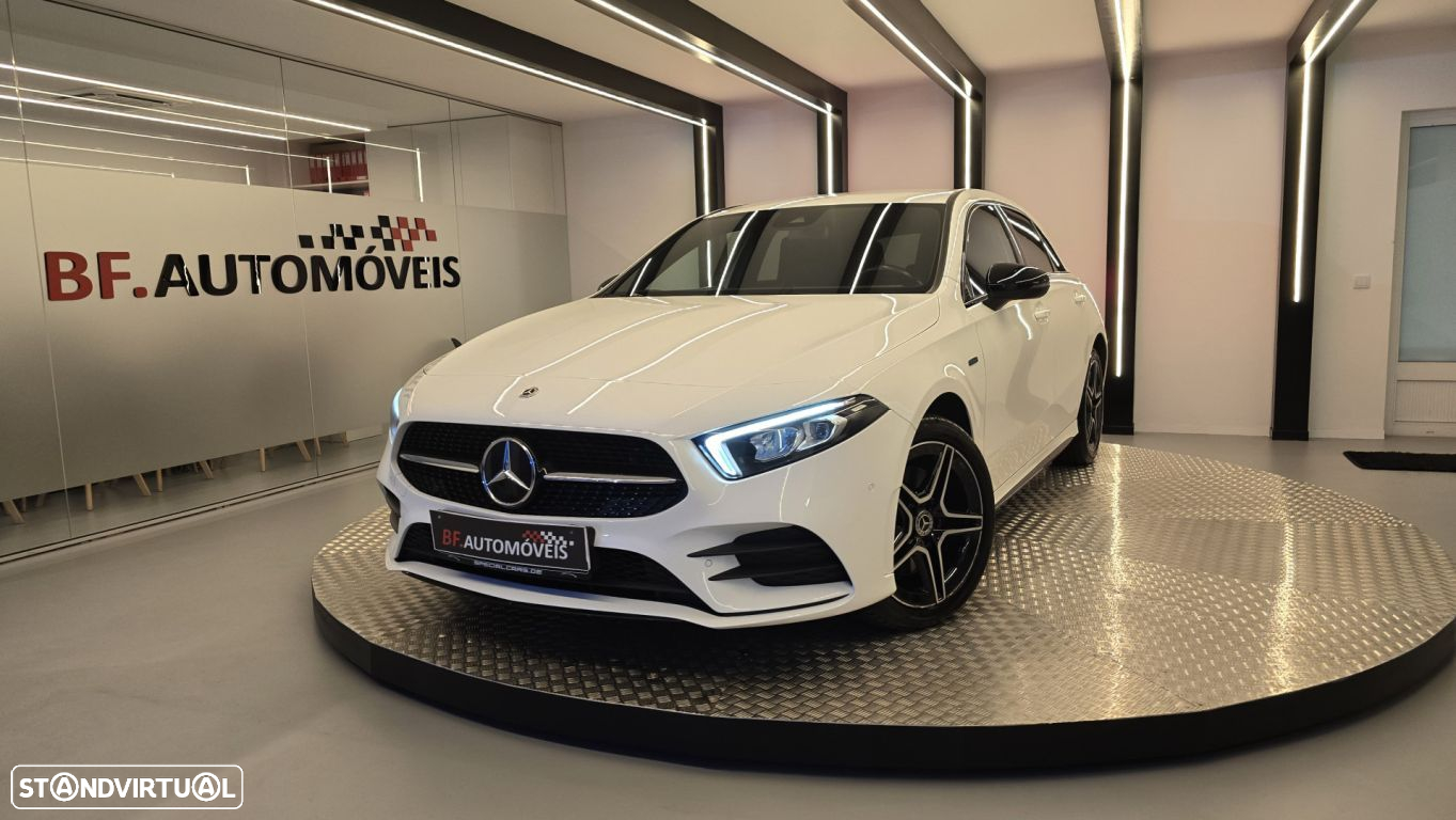 Mercedes-Benz A 250 e AMG Line - 12