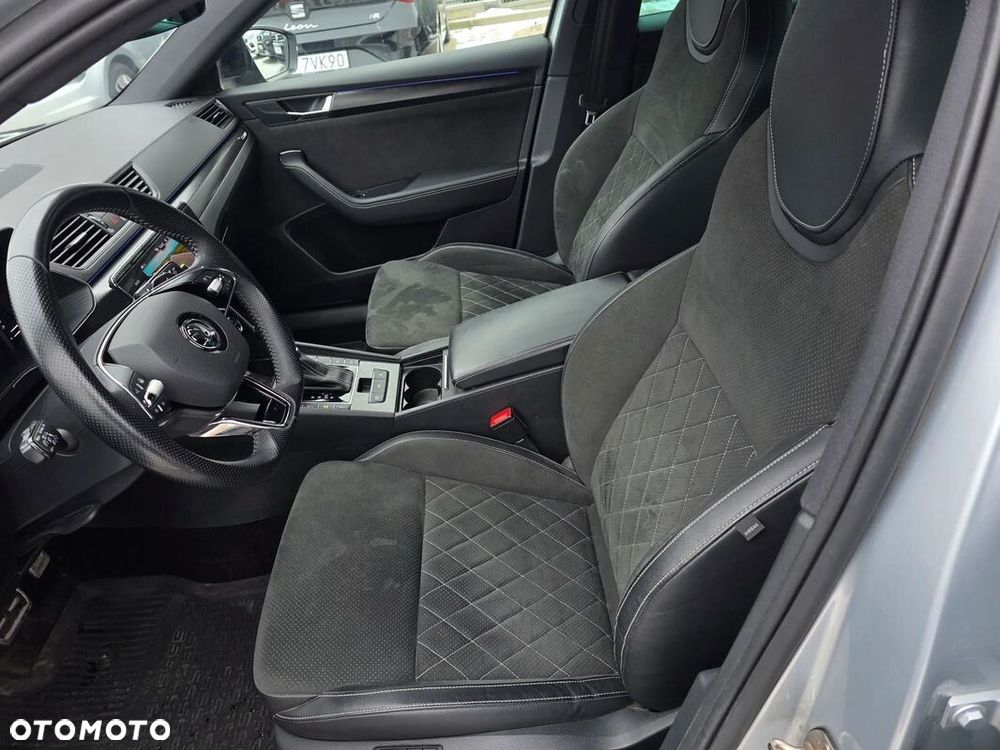 Skoda Superb 2.0 TDI SCR 4x4 Sportline DSG - 12
