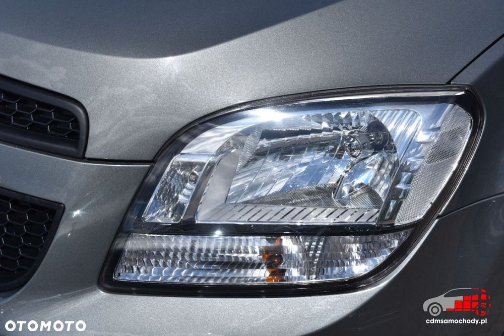 Chevrolet Orlando - 13