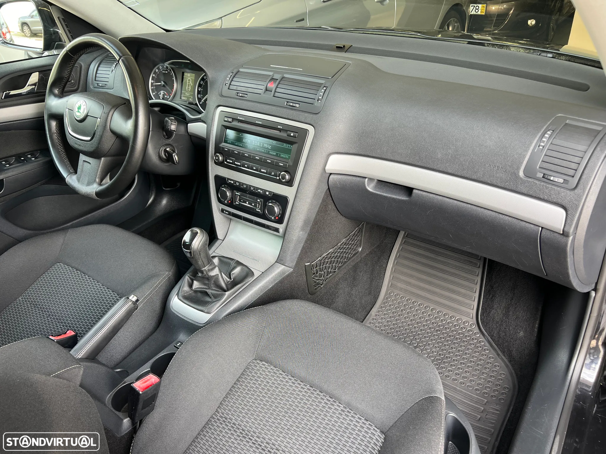 Skoda Octavia Break 1.6 TDi Sportline Pack - 29