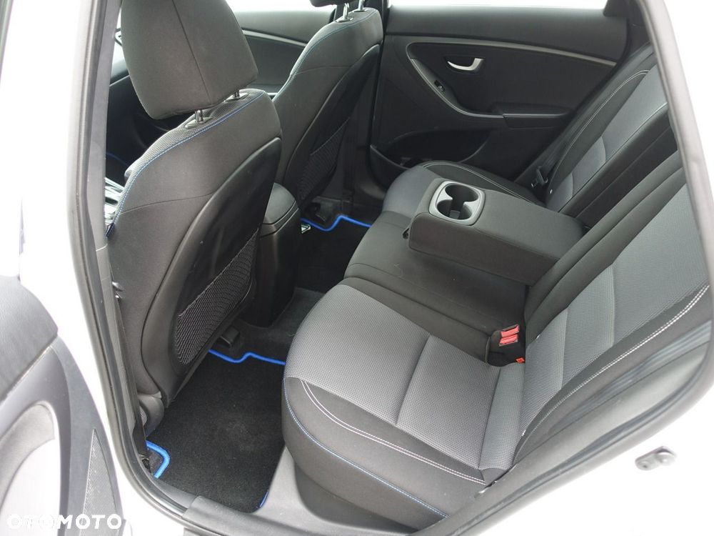 Hyundai i30 1.6 CRDI DCT Passion Plus - 20