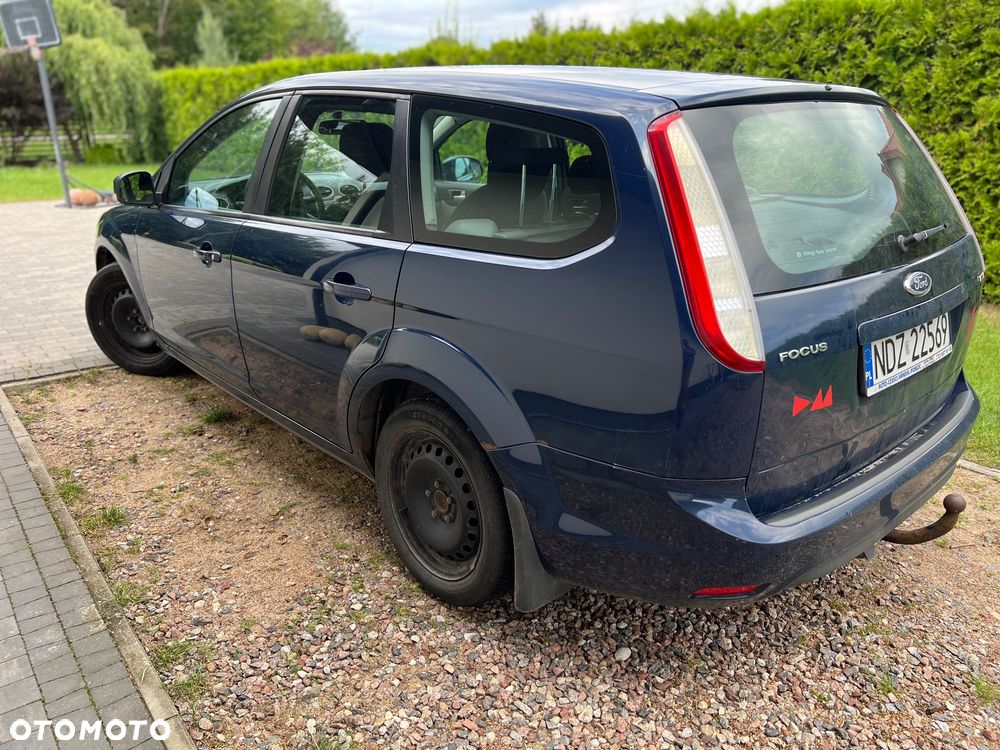 Ford Focus 1.6 TDCi Ambiente - 6