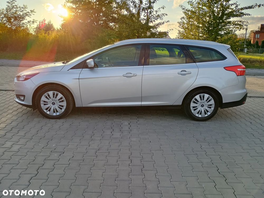 Ford Focus 1.5 EcoBoost SYNC Edition ASS - 6