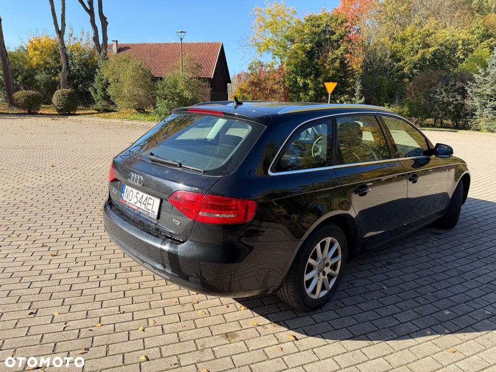 Audi A4 Avant - 6