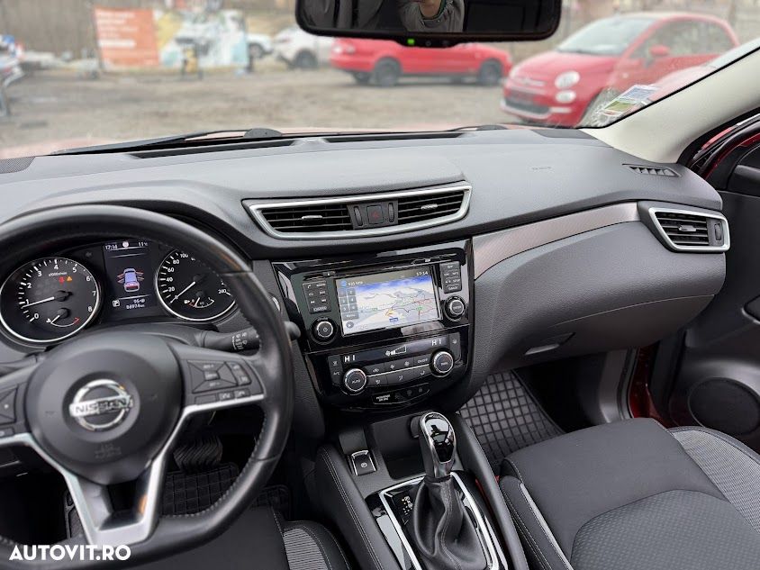Nissan Qashqai 1.2 DIG-T Xtronic N-Connecta - 21