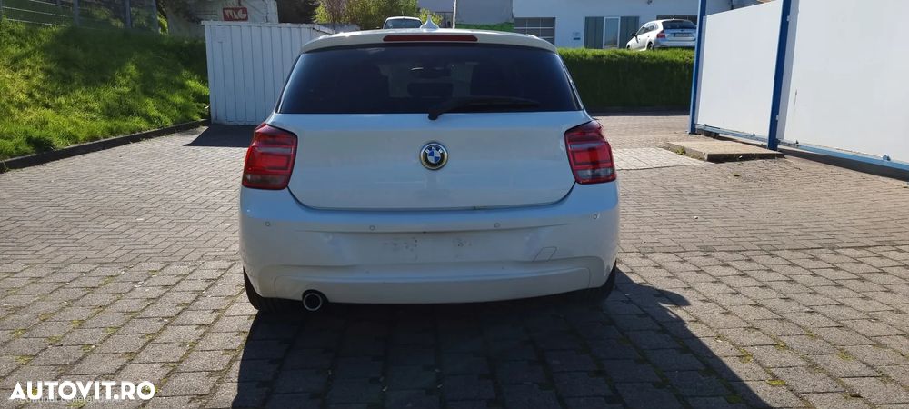 BMW Seria 1 120d xDrive - 5