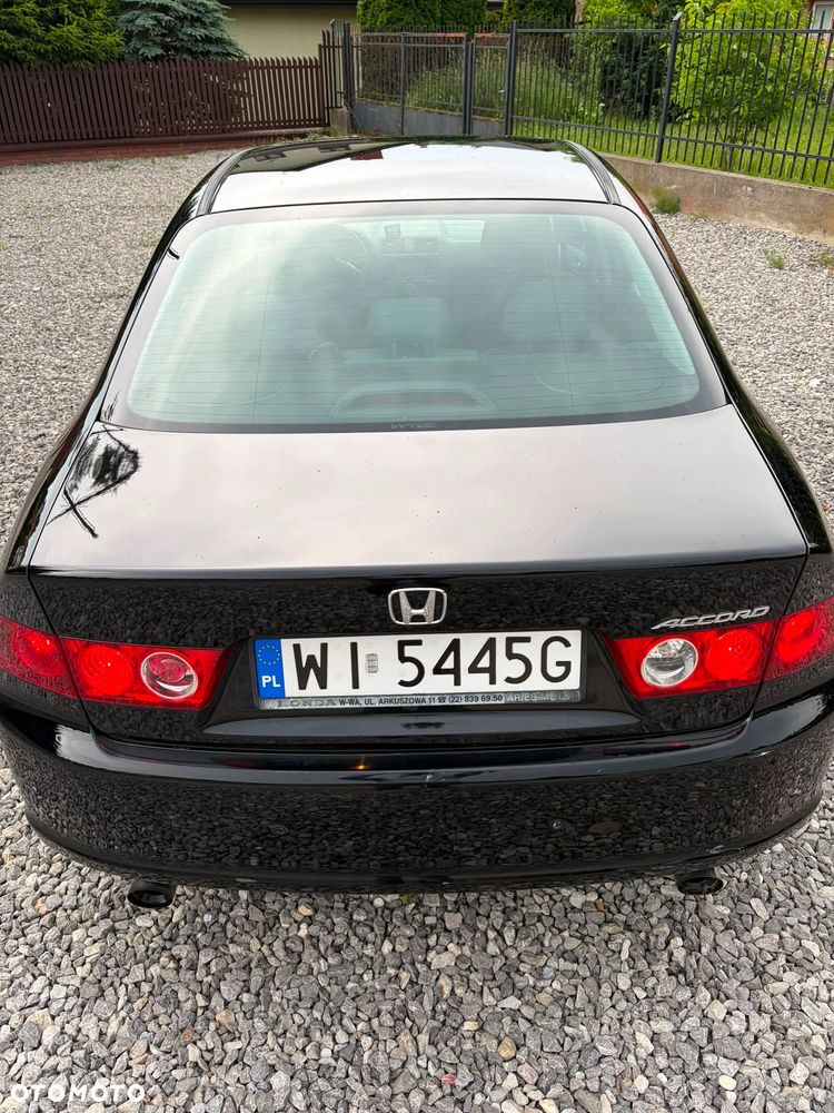 Honda Accord 2.4 Executive - 11