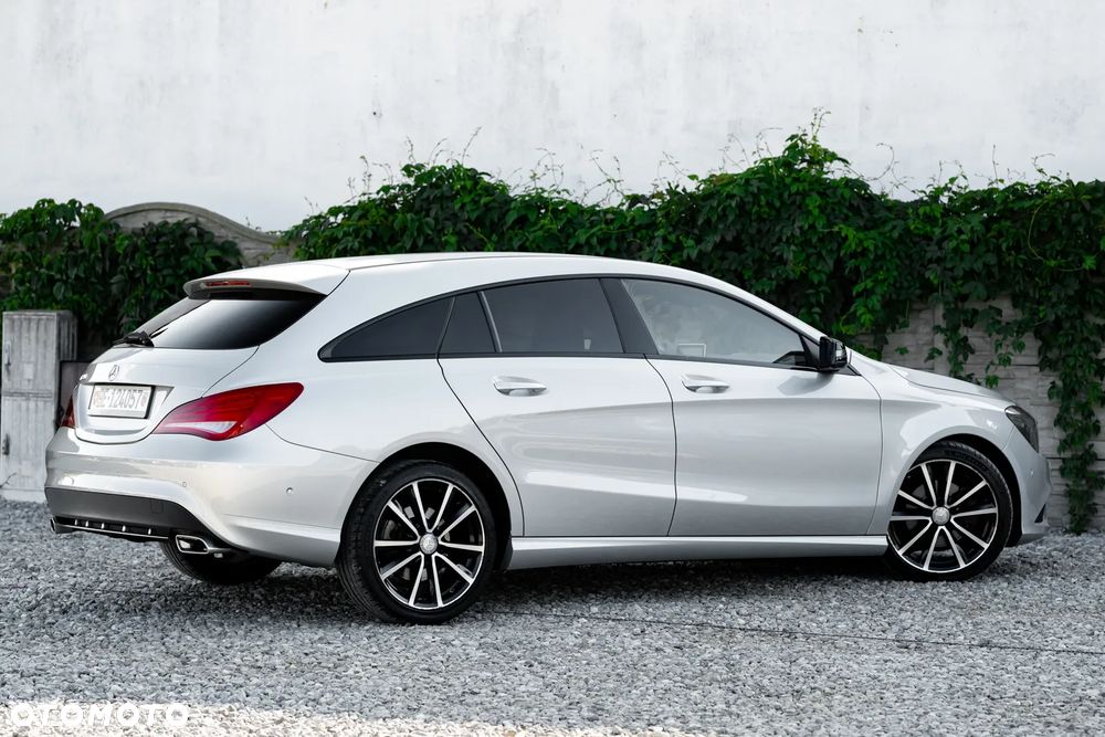 Mercedes-Benz CLA 200 7G-DCT Peak Edition - 11