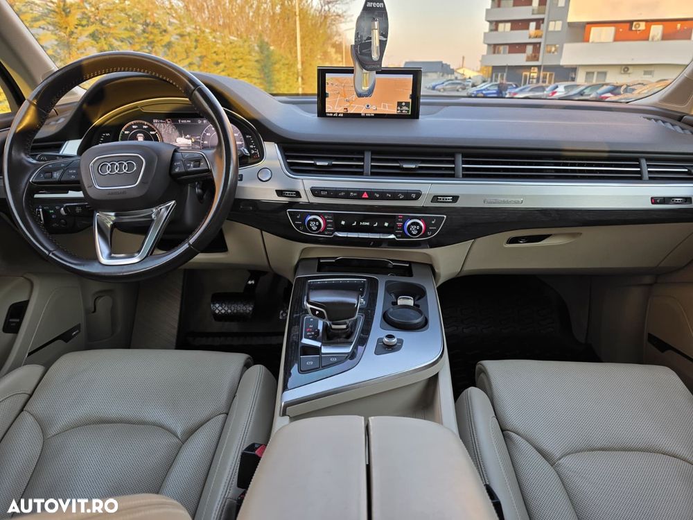 Audi Q7 3.0 TDI quattro Tiptronic - 16