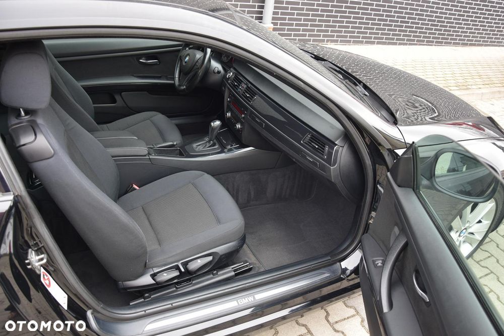 BMW Seria 3 320d Edition Exclusive - 8