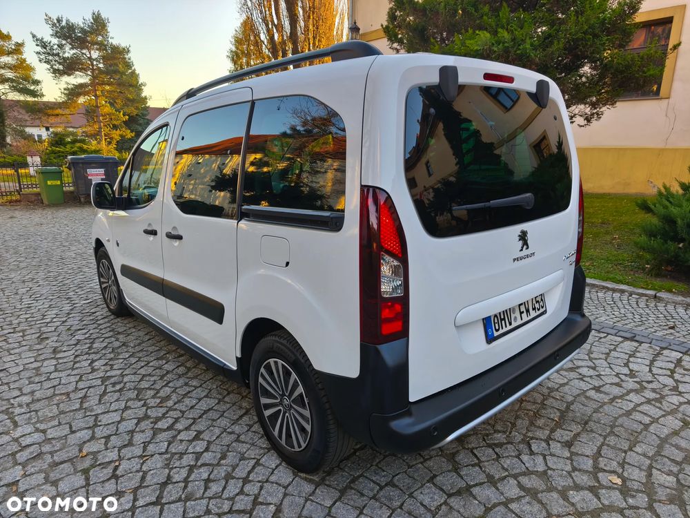 Ford Kuga 2.0 TDCi 4WD Titanium Plus - 3