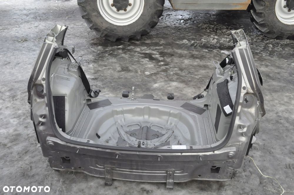 VW GOLF VII PAS TYŁ TYLNY WANNA LA7N HB 5D DUPA - 1